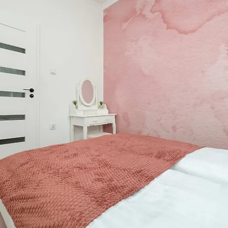 W Sercu Lodzi Piotrkowska Balkon & 2 Sypialnie By Renters Apartment *