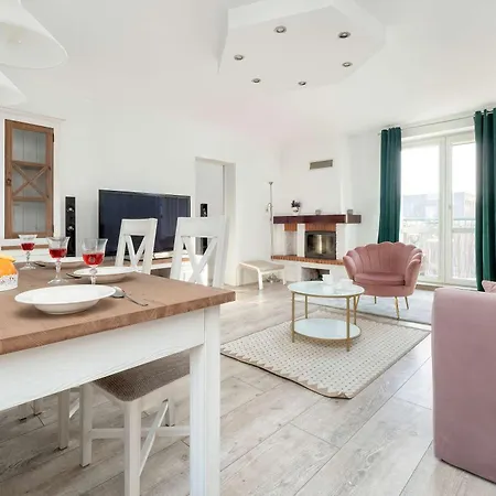 W Sercu Lodzi Piotrkowska Balkon & 2 Sypialnie By Renters Lodz