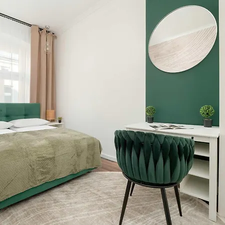 W Sercu Lodzi Piotrkowska Balkon & 2 Sypialnie By Renters Apartment
