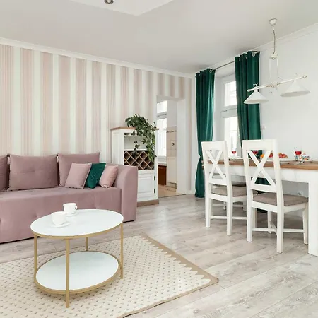 W Sercu Lodzi Piotrkowska Balkon & 2 Sypialnie By Renters *